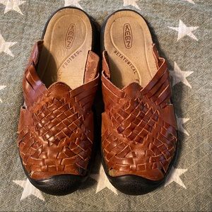 Keen Sandals Leather Slide on.